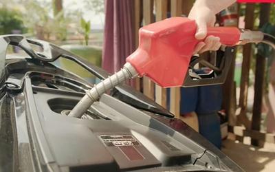 Αποκαλύπτεται το νέο κύμα ακρίβειας στα καύσιμα: Πόσο θα πληρώσουμε στην αντλία