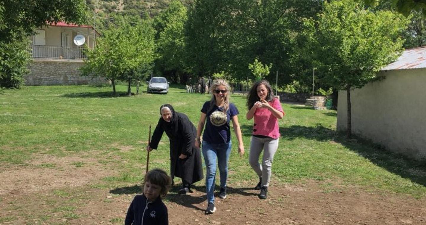 Παγκόσμια Ημέρα της Γυναίκας: Η ανεκτίμητη προσφορά των γυναικών, μέσα από την ιστορία της γιαγιάς Κωνστάντως