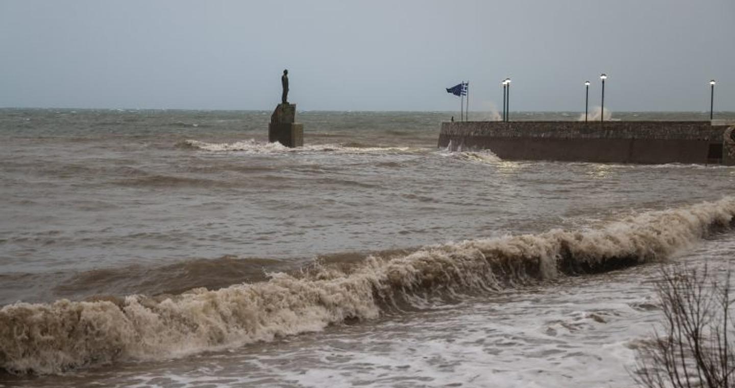 Άστατος καιρός με τοπικές βροχές και πτώση της θερμοκρασίας από σήμερα