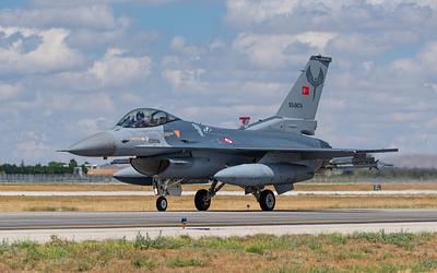 Νέα δεδομένα στην Κύπρο: Έξι τουρκικά F-16 προσγειώθηκαν στα κατεχόμενα