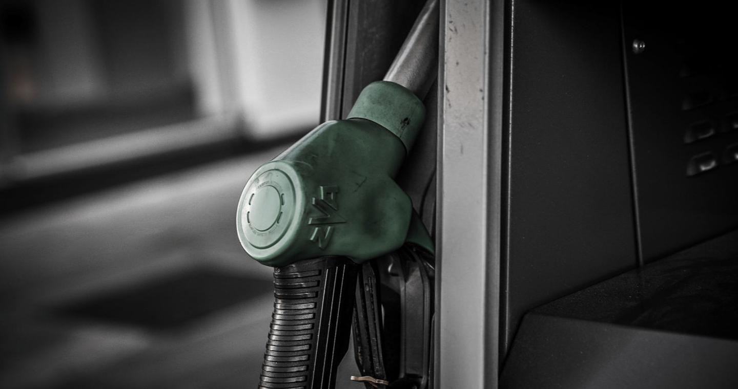 «Αλμυρό» το γέμισμα του ρεζερβουάρ, «ασανσέρ» οι διεθνείς τιμές πετρελαίου