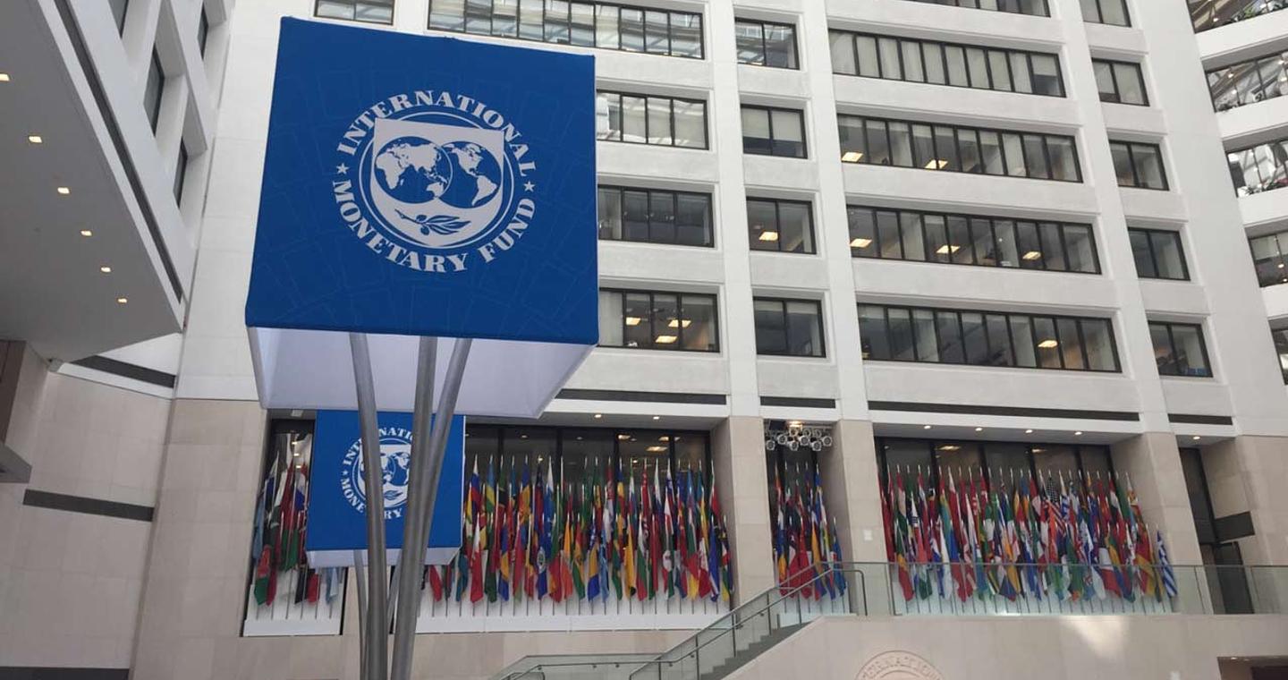 Σε δοκιμασία ξανά η παγκόσμια οικονομία, προειδοποιεί το ΔΝΤ