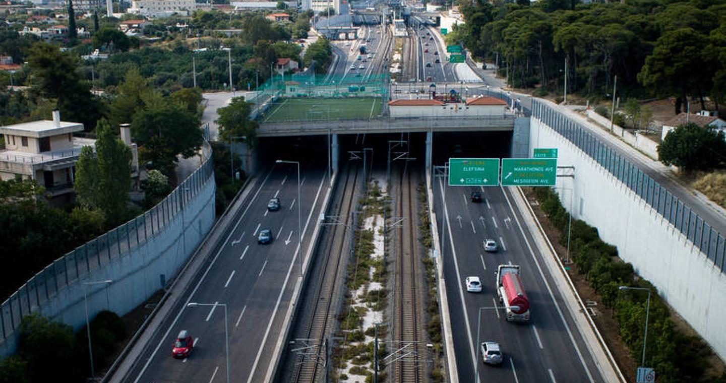 Κυκλοφοριακές ρυθμίσεις στην Αττική Οδό στον κόμβο Φυλής – Πώς θα διεξάγεται η κυκλοφορία προς Αεροδρόμιο