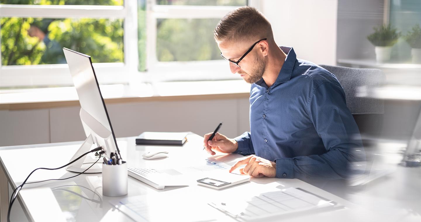 Αντίστροφη μέτρηση για τις φορολογικές δηλώσεις