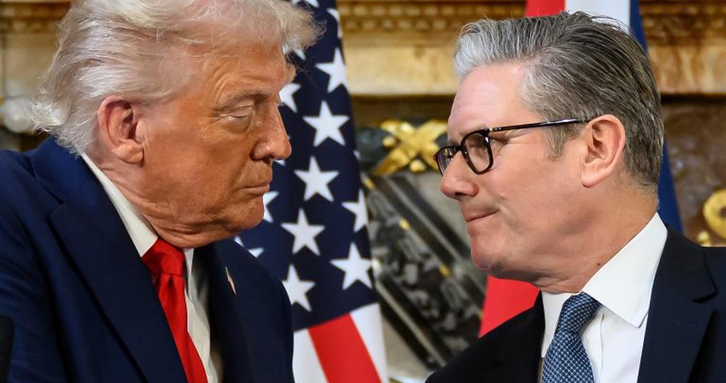 Τραμπ σε Στάρμερ: Δεν χρειαζόμαστε ανθρώπους που μπαίνουν σε πολέμους αφού έχουμε ήδη κερδίσει