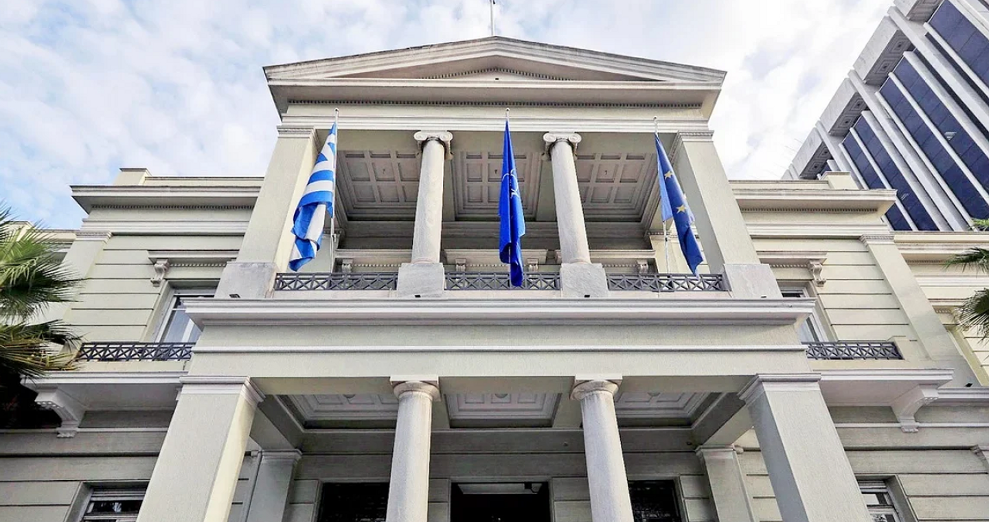 Σε επιφυλακή το ΥΠΕΞ: Περίπου 4.000 οι Έλληνες πολίτες που απομένουν να επαναπατριστούν από τη Μέση Ανατολή