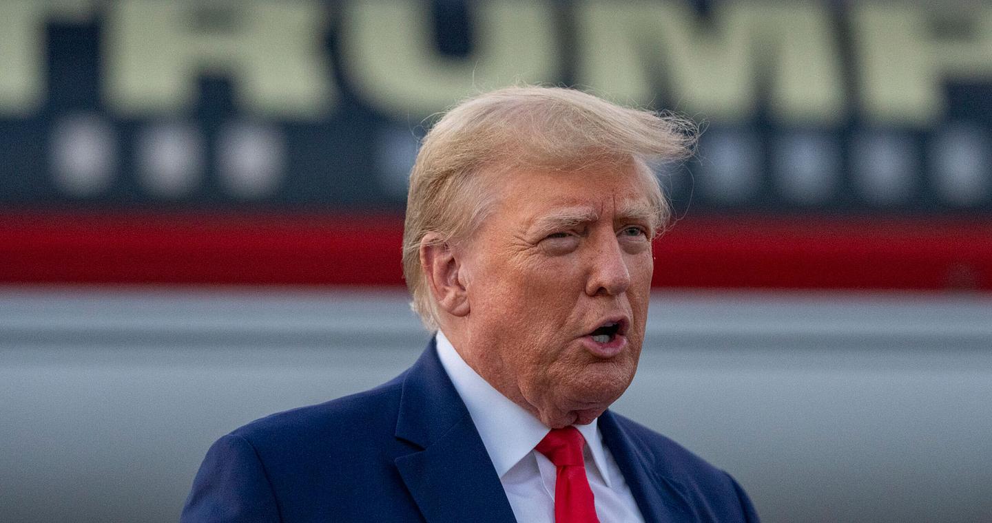 Τραμπ: Το Ιράν έχει ηττηθεί ολοκληρωτικά – Εκλιπαρούν για συμφωνία