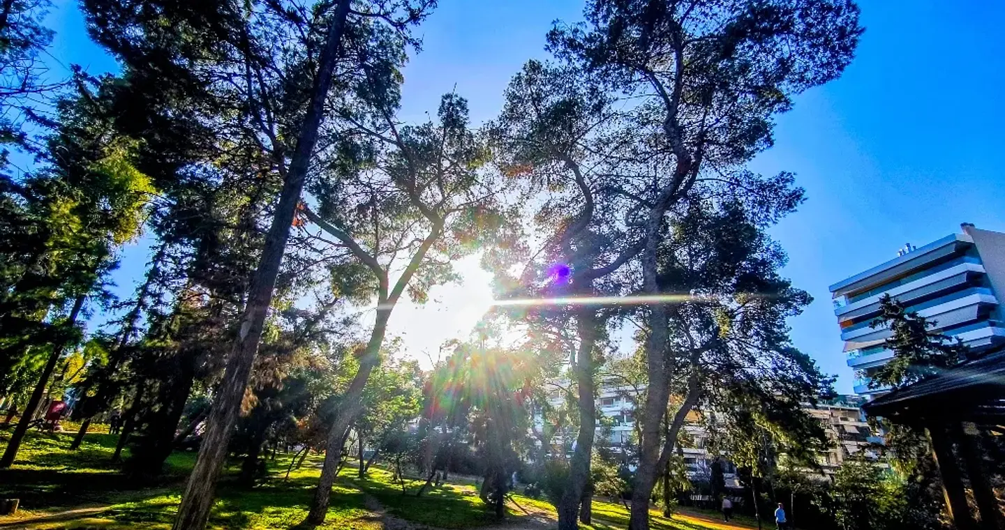 Καιρός: Λίγη ακόμα... άνοιξη πριν το κρύο