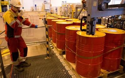 Σε τροχιά ανόδου το πετρέλαιο: Το Brent εκτοξεύτηκε στα 103 δολάρια