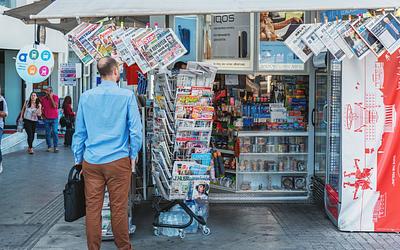 Από κοινωνικό κέντρο σε "τρύπα στο δρόμο": Η δραματική παρακμή των περιπτέρων