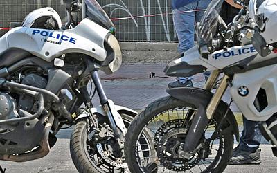 Τραγωδία έξω από τη Βουλή: Αστυνομικός πέρασε με κόκκινο και σκότωσε οικογενειάρχη