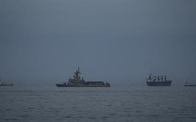 Τι αλλάζει στο Στενό του Ορμούζ μετά την έκκληση Τραμπ για πολεμικά πλοία