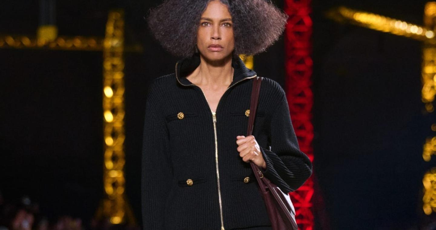 Η Stephanie Cavalli και ο θαυμασμός – Tο 50χρονο μοντέλο που ανοίγει τα σόου της Chanel