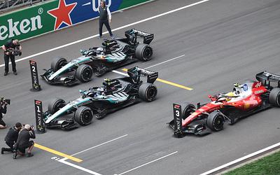 Ιστορικός θρίαμβος του Κίμι Αντονέλι στην Κίνα με την πρώτη του νίκη