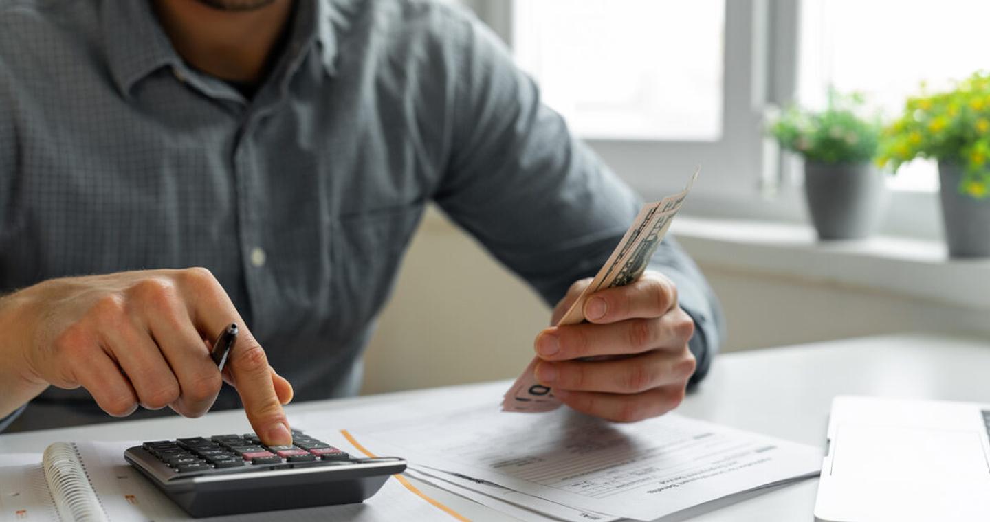 Φορολογικές δηλώσεις και ΕΝΦΙΑ: «Ανοίγει» η αυλαία για τον «σκληρό πυρήνα» της φορολογικής περιόδου - Ποιες είναι οι παγίδες και ποιες οι ευκαιρίες