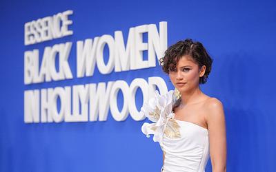 Η Zendaya αναβιώνει τον θρύλο: Το φόρεμα που ένωσε τρεις εμβληματικές σταρ