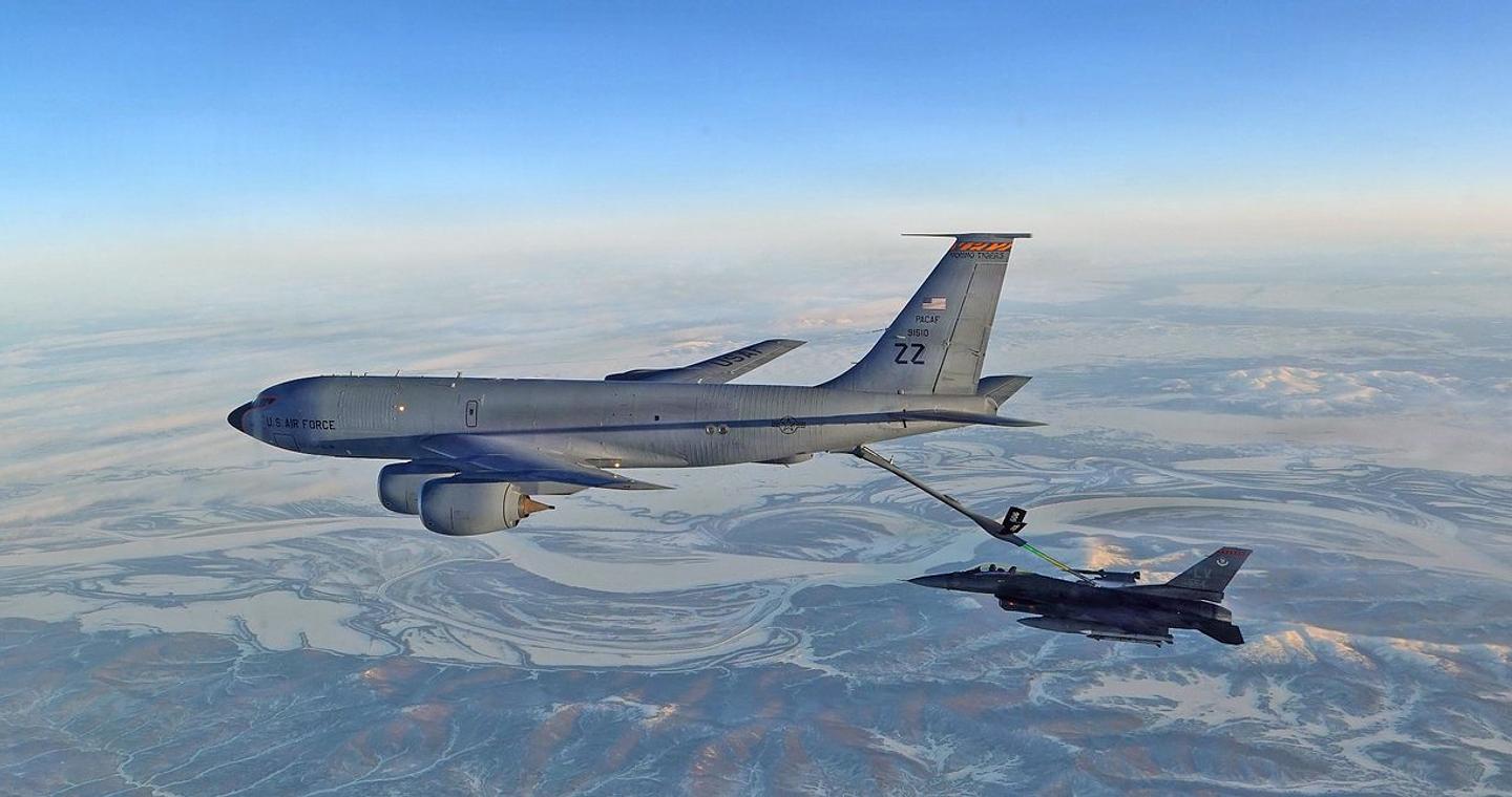 Κόλαση στη Μ. Ανατολή: 4 νεκροί από το ιπτάμενο τάνκερ των ΗΠΑ που έπεσε -Νεκρός Γάλλος στρατιωτικός από drone