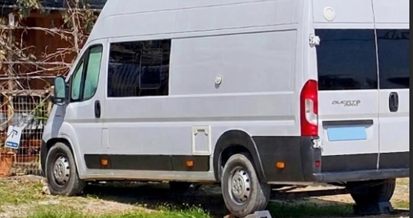 Κατασκοπεία στη Σούδα: Από «κόσκινο» το λευκό βαν και το λάπτοπ του Πολωνού