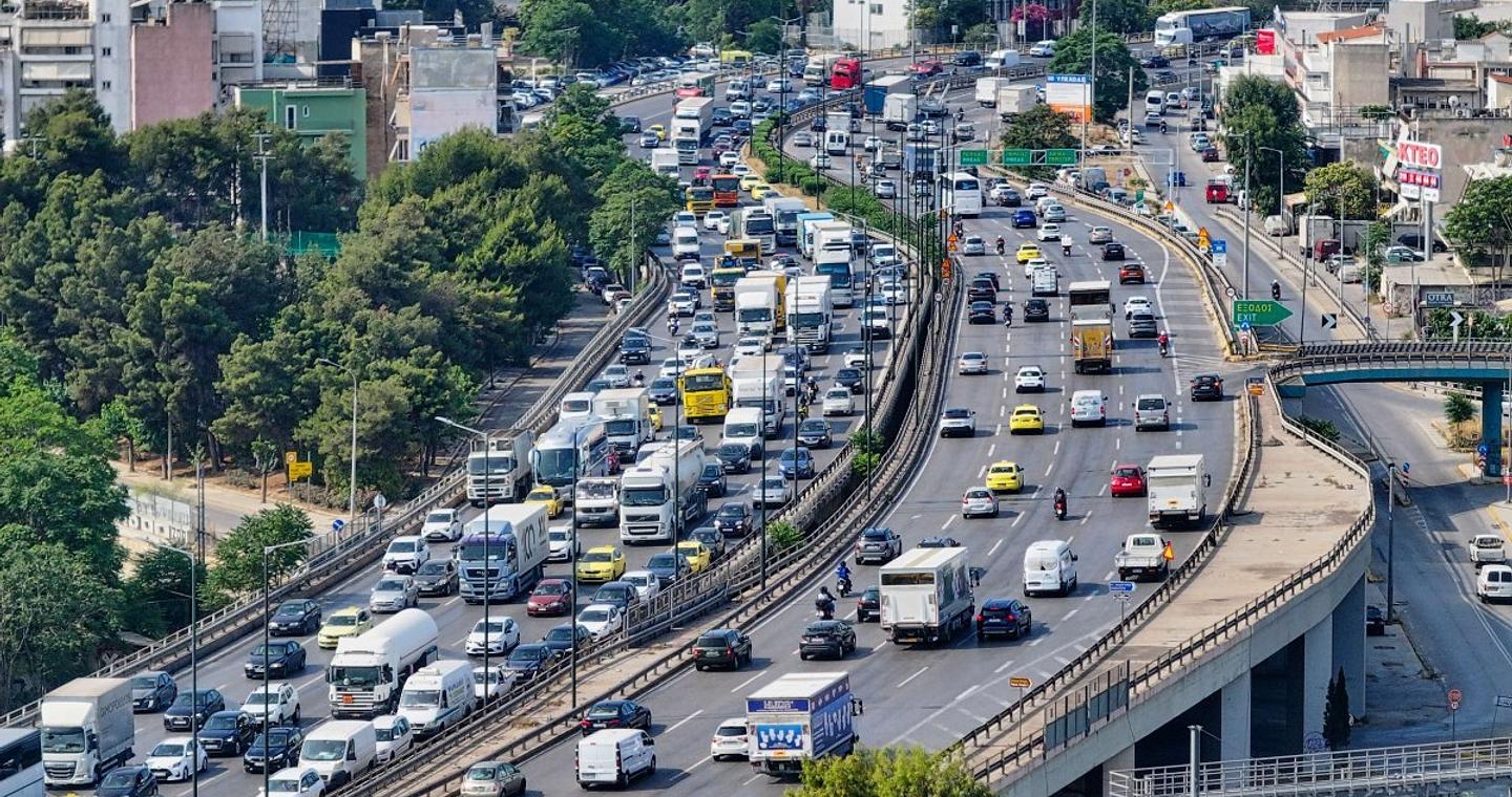 Κίνηση στους δρόμους: Στο «κόκκινο» ο Κηφισός – Πού αλλού υπάρχουν προβλήματα