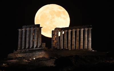 Φθινοπωρινή μαγεία στον ουρανό: Πότε θα δούμε το εντυπωσιακό «Φεγγάρι της Συγκομιδής»