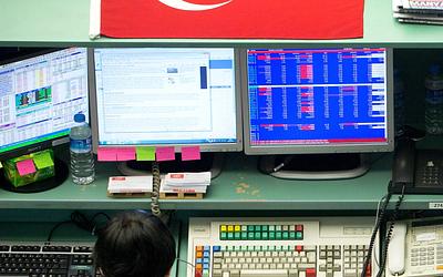 Τουρκία: Το σκάνδαλο με τα αμοιβαία κεφάλαια που γκρεμίζει την αγορά