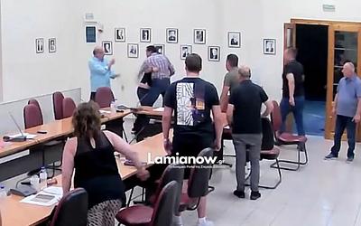 Μακρακώμη Φθιώτιδας: Άγριος καυγάς στο δημοτικό συμβούλιο, βίντεο και απειλές!