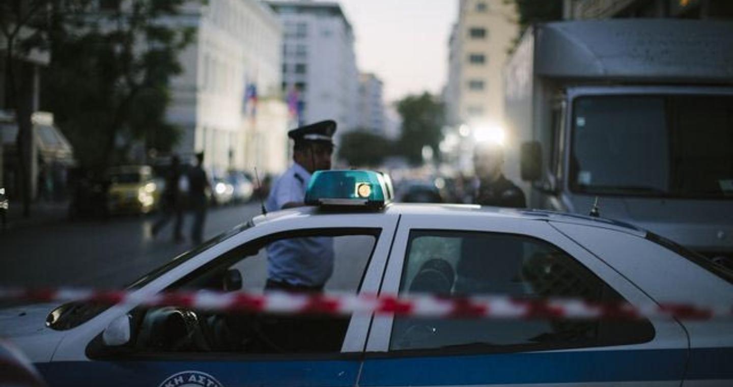 Επίθεση με μαχαίρι σε 29χρονο στο κέντρο της Αθήνας – Νοσηλεύεται σοβαρά τραυματισμένος