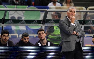 Αντίο στον Σούλη Μαρκόπουλο: Η εμβληματική πορεία του θρύλου των ελληνικών πάγκων