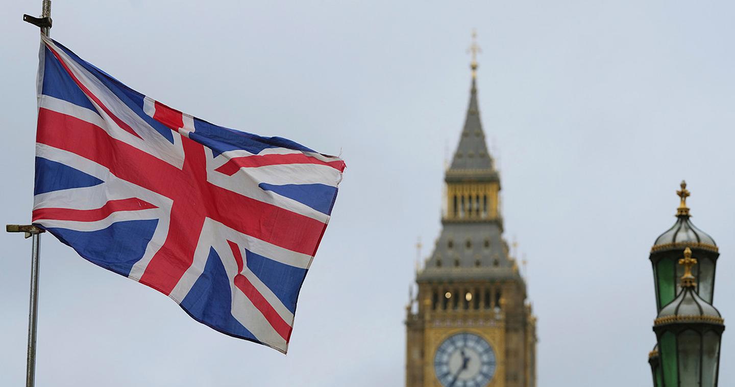 Αποτυχία χαρακτηρίζει το Brexit το 54,9% των Βρετανών – Ο νέος πρωθυπουργός ανοίγει την ατζέντα της επιστροφής στην ΕΕ