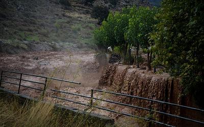 Κρήτη σε Red Code: 318 χιλιοστά βροχής, εγκλωβισμοί και ζημιές