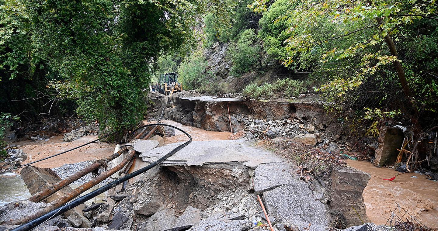Βιβλική καταστροφή στην Κρήτη μετά τη σφοδρή κακοκαιρία, δραματικές ώρες στα Ζωνιανά – Στο νησί διευρυμένο κυβερνητικό κλιμάκιο