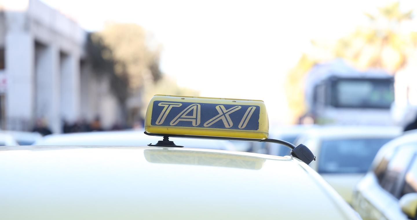 Νέα Ιωνία: 35χρονος δάγκωσε και έκοψε το αυτί γυναίκας οδηγού ταξί