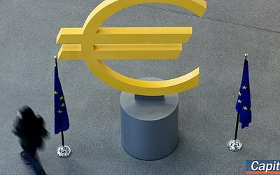 Ευρώ στα χαμηλά 17 μηνών: Αναλυτής προβλέπει πτώση κάτω από 1,10