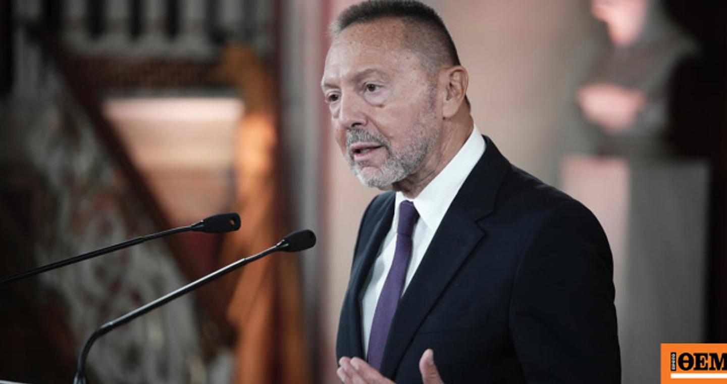 Στουρνάρας: Πρέπει να ανοίξουμε τα κλειστά σπίτια, όχι μόνο να χτίσουμε νέα - Success story η αρχαία ελληνική οικονομία
