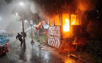 Ένταση στην Ινδονησία: Διαδηλώσεις και θύματα μετά τον θάνατο οδηγού
