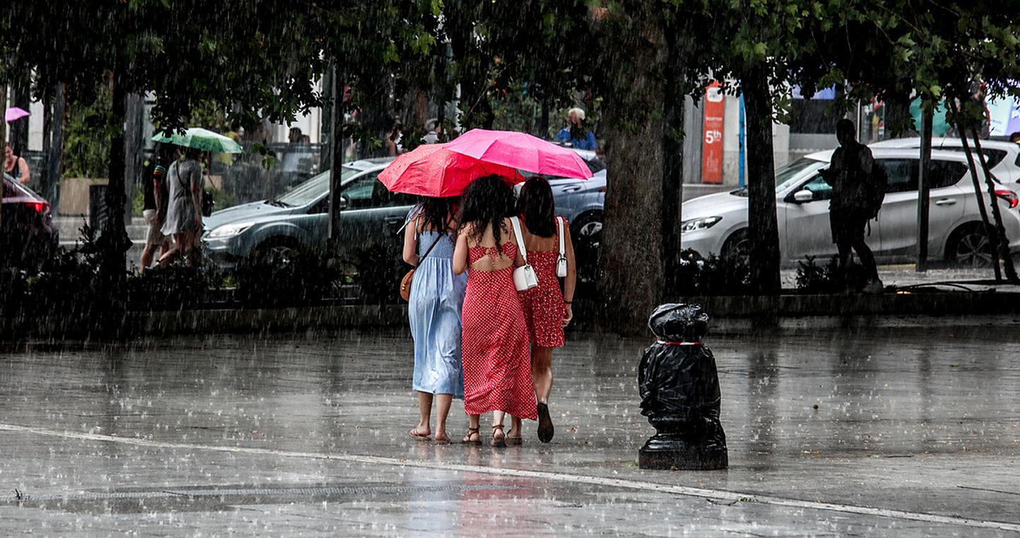 Αλλάζει ο καιρός τις επόμενες μέρες: Έρχεται ζέστη με 30 βαθμούς και βροχές