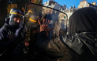 Γαλλικοί μαθητές: Πώς η οργή για τις ελλείψεις γίνεται πολιτική κρίση