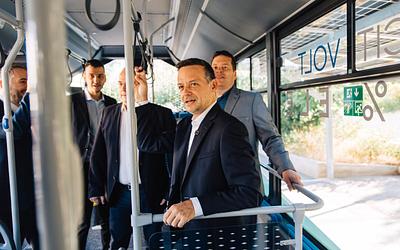 Athens Move: 17 ηλεκτρικά λεωφορεία μεταμορφώνουν την Αθήνα