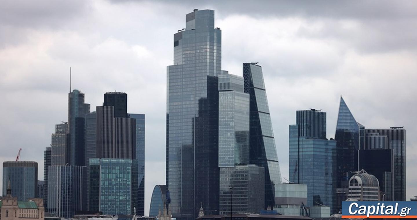 Economist: Μια κρίση κρατικού χρέους εμφανίζεται απειλητικά στον ορίζοντα