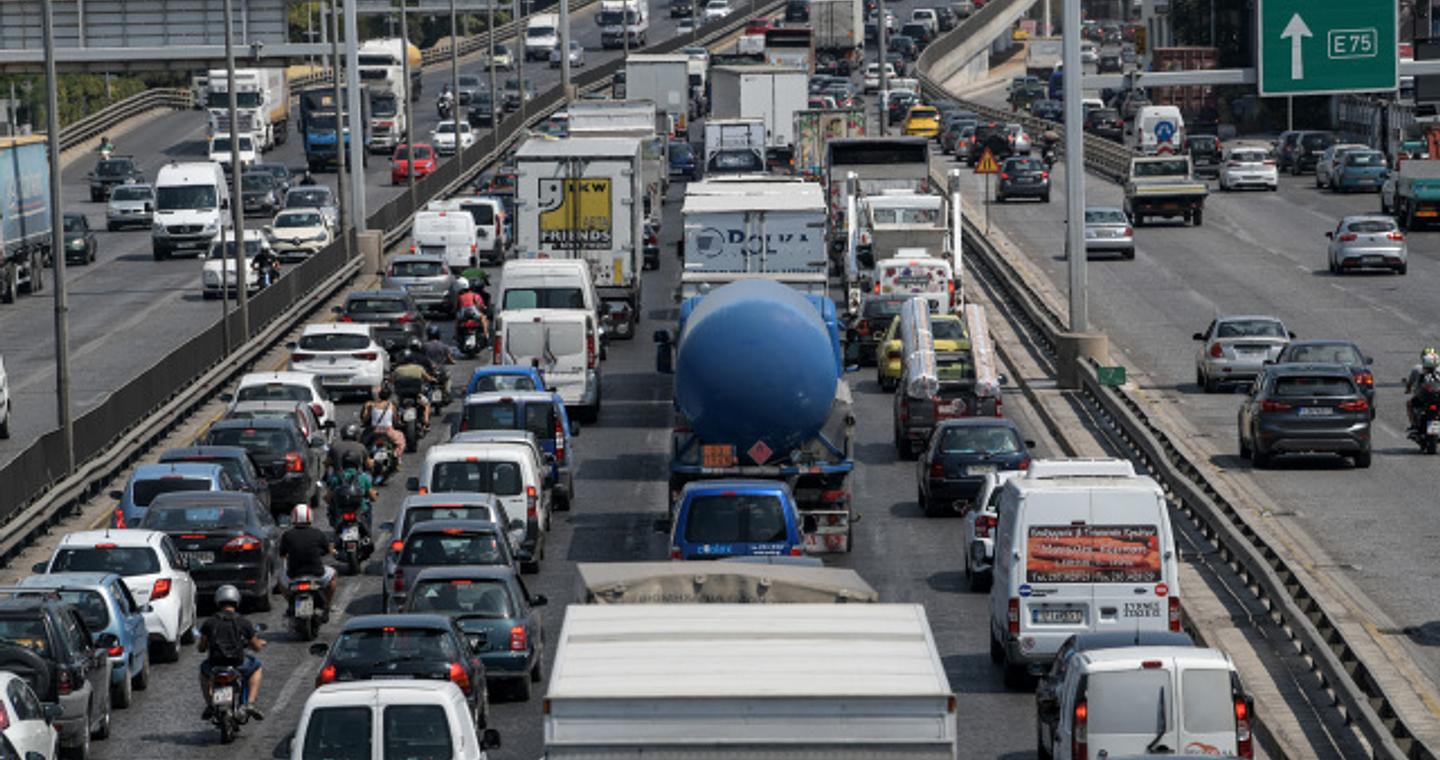 «Ο Κηφισός δείχνει το προβληματικό μέλλον της Αθήνας»: Προειδοποίηση συγκοινωνιολόγου για κυκλοφοριακή ασφυξία
