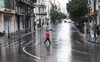 Μέτωπο κακοκαιρίας καλύπτει την Ελλάδα: Βροχές, καταιγίδες, χαλάζι