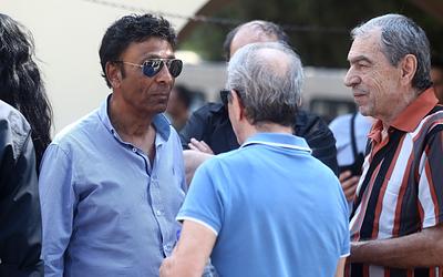 Συλλαμβάνεται γνωστός τραγουδιστής για παραβίαση δικαστικής απόφασης