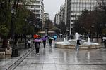 Κακοκαιρία στη δυτική Ελλάδα, ανατολικά υψηλές θερμοκρασίες