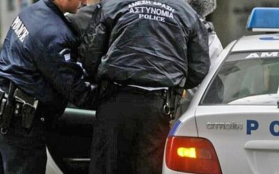 Κρήτη: Εξάρθρωση κυκλώματος με ναρκωτικά, όπλα και εκβιασμούς – 48 συλλήψεις!