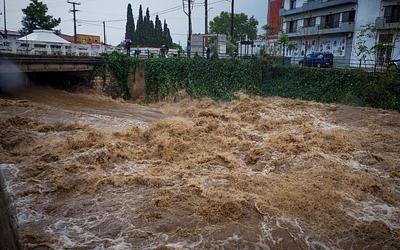 Δράμα στη Ρόδο και πλημμύρες στην Εύβοια: Η χώρα σε εγρήγορση