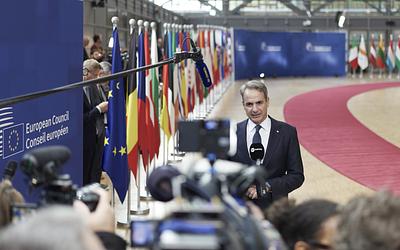 Μητσοτάκης στις Βρυξέλλες: Ελλάδα και 16 χώρες αρνούνται περικοπές στη γεωργία