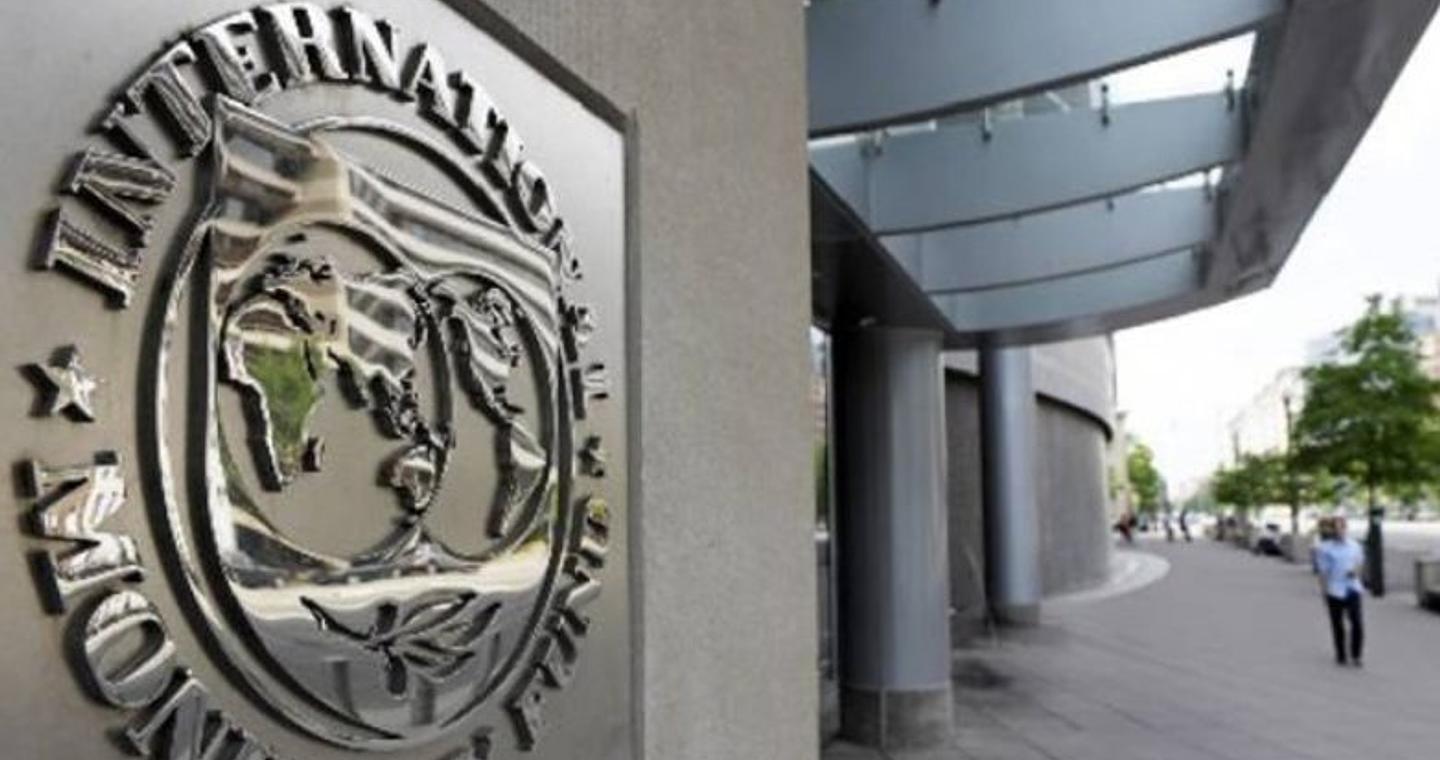 ΔΝΤ: Οι ΗΠΑ και άλλες ανεπτυγμένες χώρες να λάβουν επειγόντως μέτρα για να θέσουν το χρέος τους σε βιώσιμη τροχιά