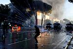 Χιλιάδες νέοι κατακλύζουν δρόμους Ευρώπης: Διαμαρτυρίες από Παρισι έως Τιράνα