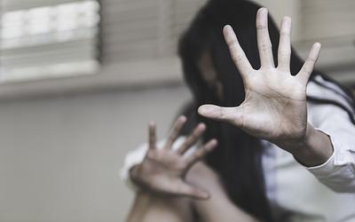 Βόλος: 51χρονη στο Δικαστήριο για παιδοπορνογραφία και κακοποίηση κόρης της