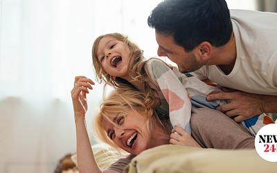 Ερίκα Κομίσαρ: Ο «ποιοτικός χρόνος» είναι κόλπο - τι πραγματικά χρειάζονται τα παιδιά